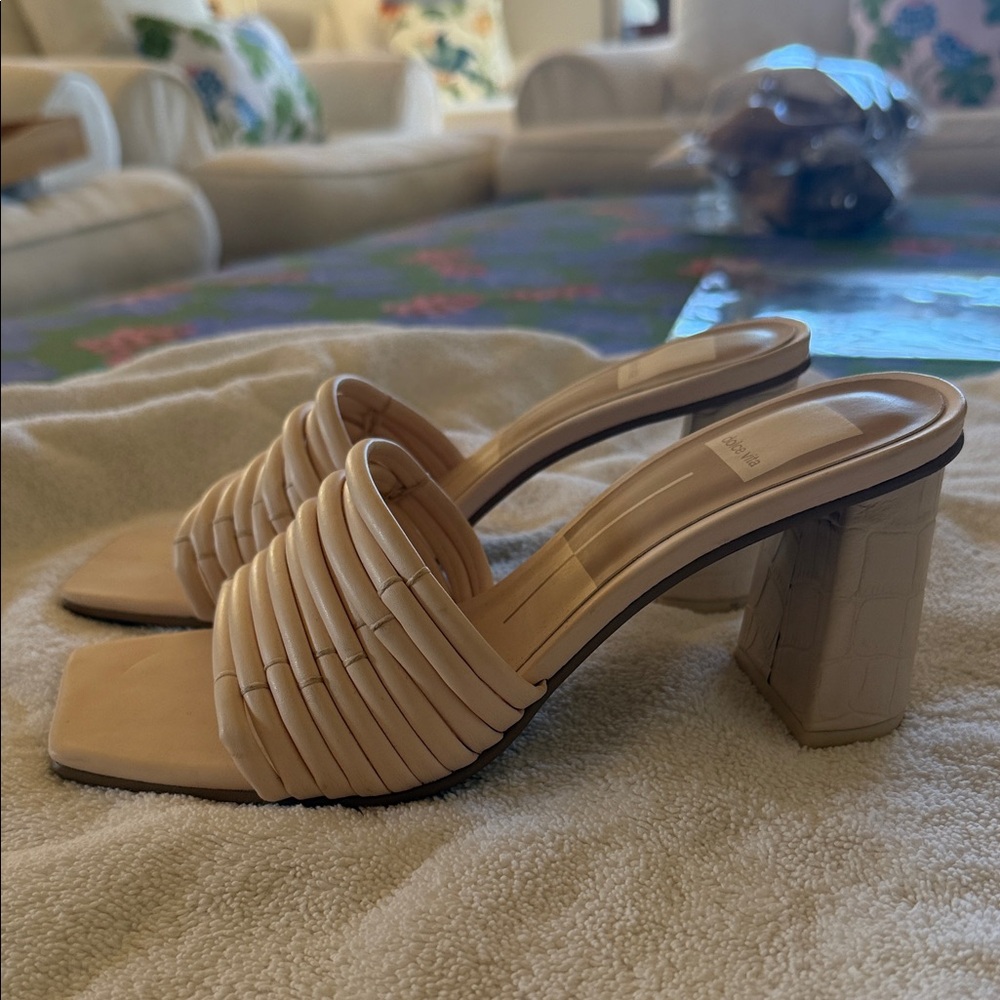 Dolce Vita Tan Mules - Picture 7 of 7